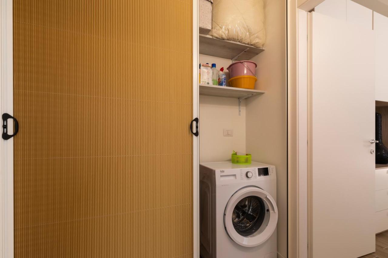 West Milan - Modern And Comfortable Apartment Luaran gambar